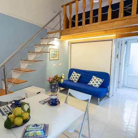 Freeholiday House